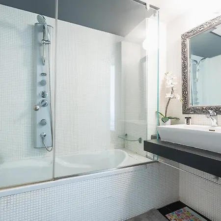 Ferienwohnung Traveler'S Dream 4 Brdm Renovated Penthouse Athen Exterior foto