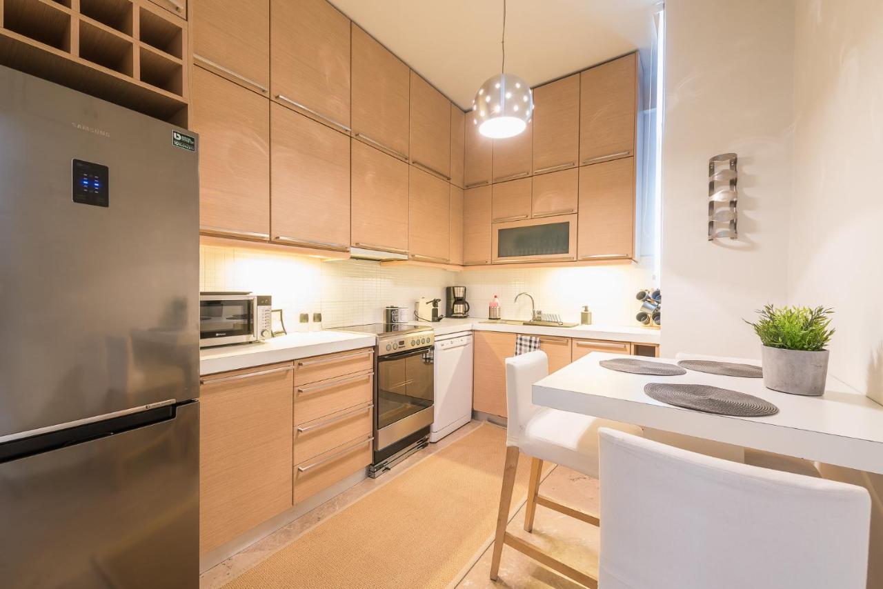 Apartment Traveler's Dream 4 Brdm Renovated Penthouse